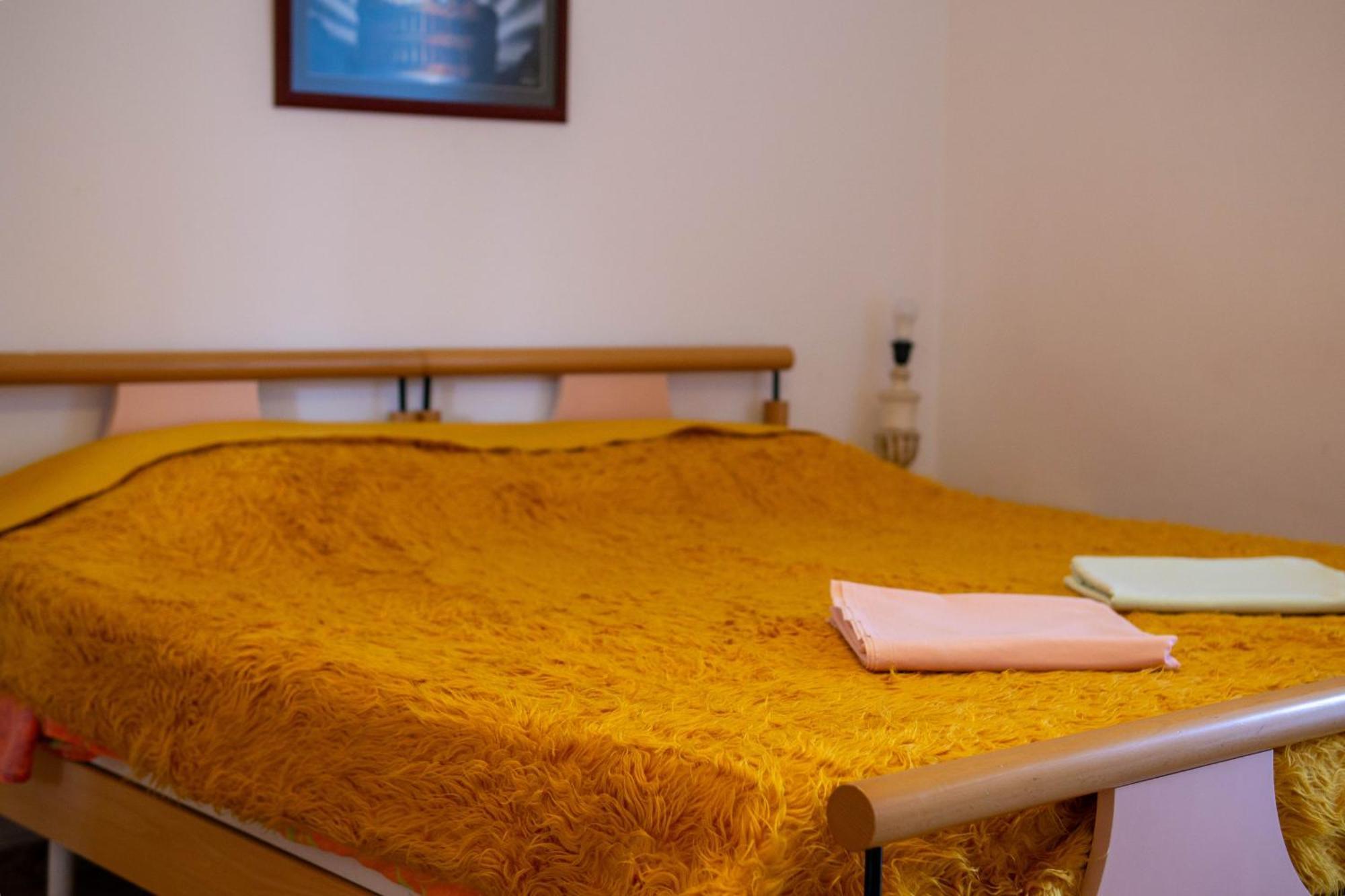 Bllok Bright Private Bedrooms With Private Bathroom On Shared Apartment Tirana Bagian luar foto