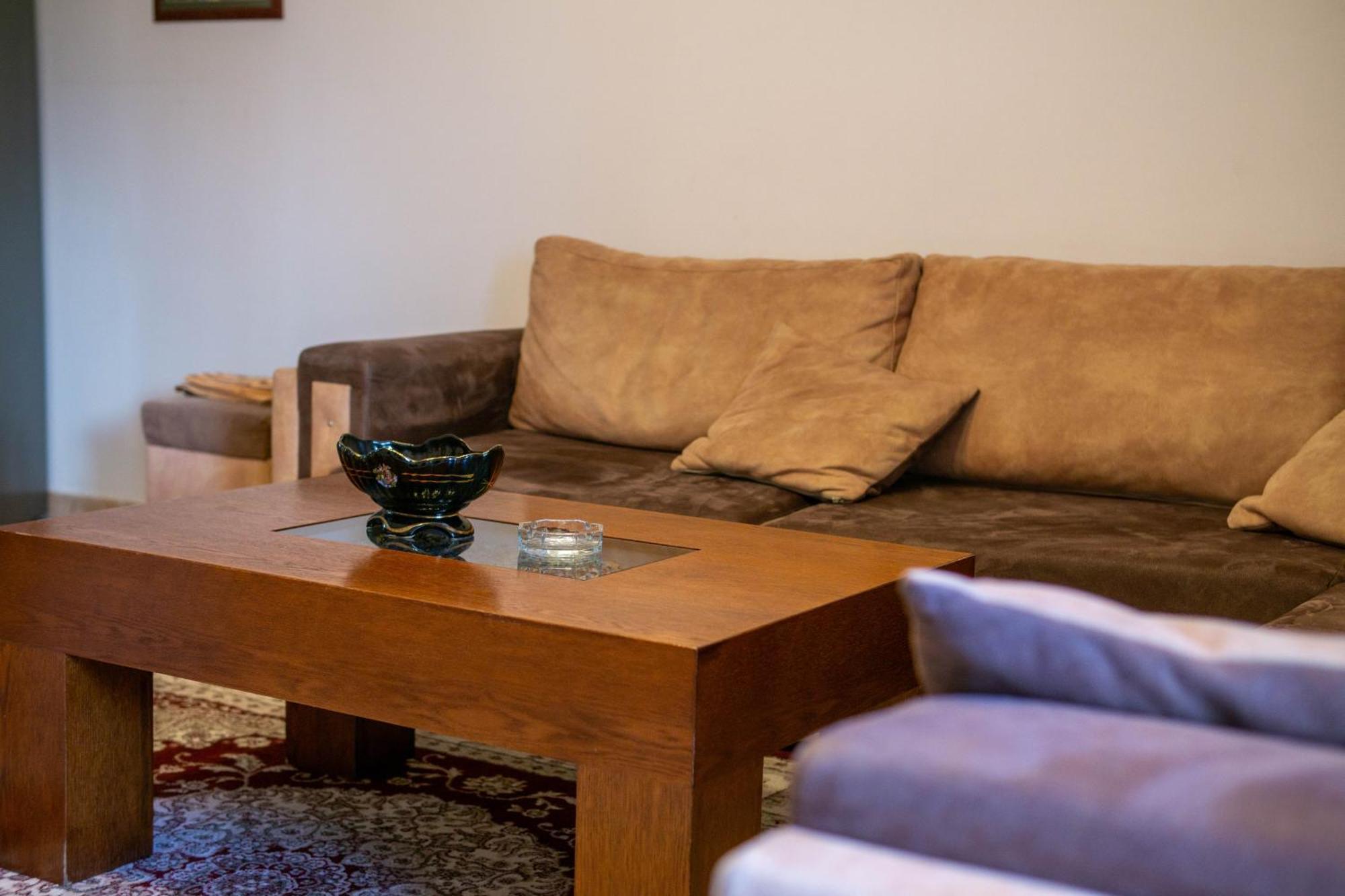 Bllok Bright Private Bedrooms With Private Bathroom On Shared Apartment Tirana Bagian luar foto