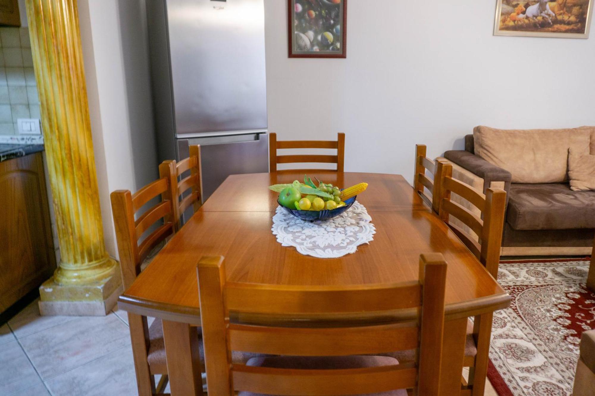 Bllok Bright Private Bedrooms With Private Bathroom On Shared Apartment Tirana Bagian luar foto