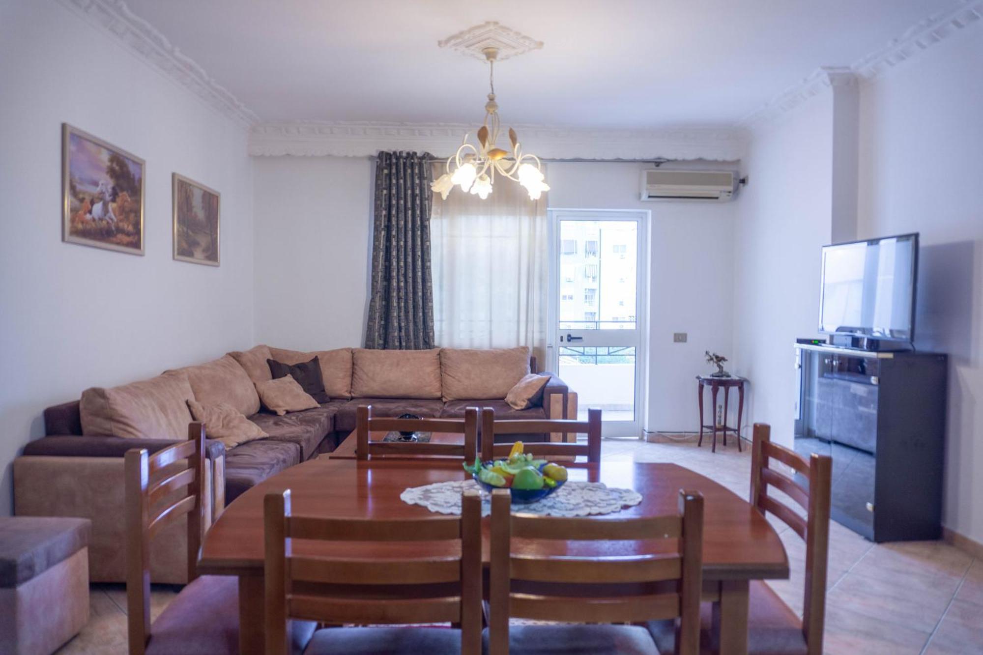 Bllok Bright Private Bedrooms With Private Bathroom On Shared Apartment Tirana Bagian luar foto