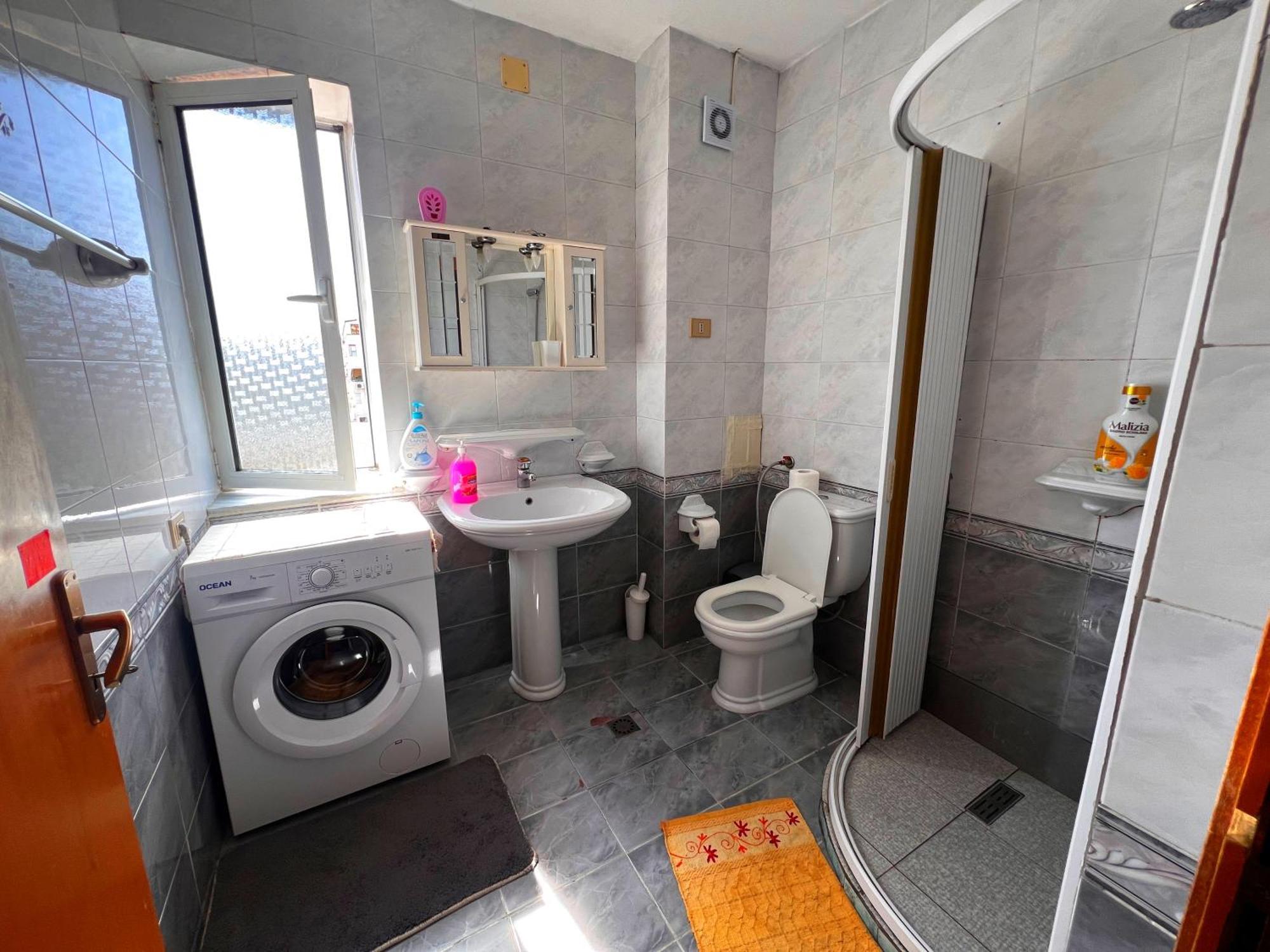 Bllok Bright Private Bedrooms With Private Bathroom On Shared Apartment Tirana Bagian luar foto